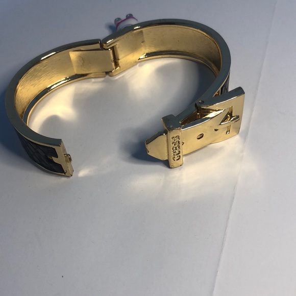 Guess Belt Buckle Bracelet - Picture 4 of 5